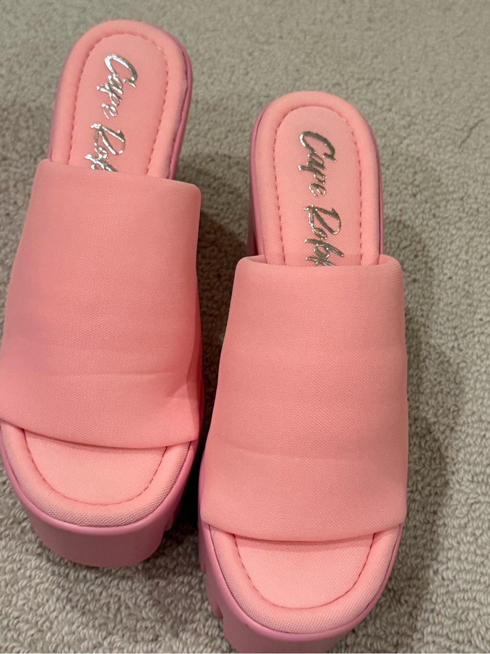 Cape Robbin, pink sandals size 8